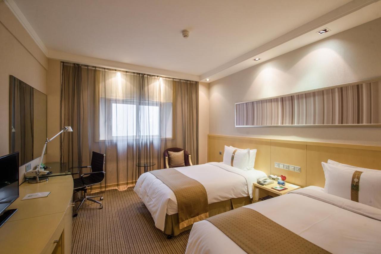 Holiday Inn Downtown Shanghai Exterior photo