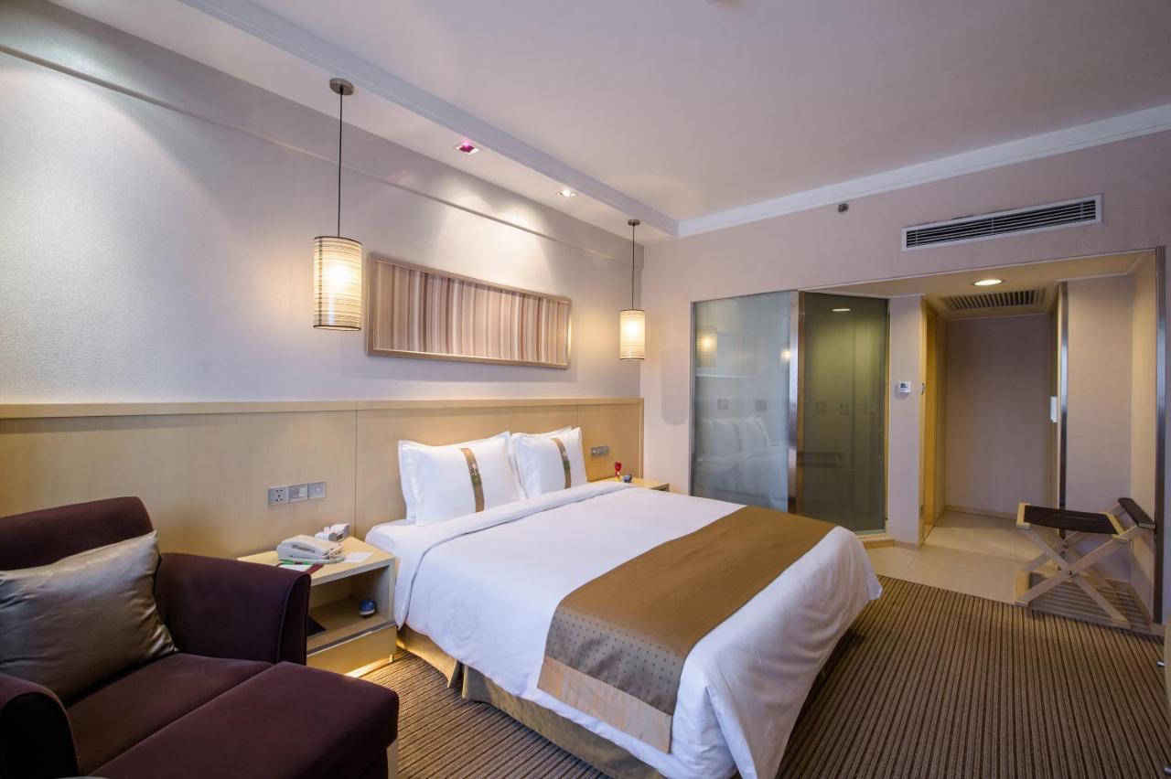 Holiday Inn Downtown Shanghai Exterior photo